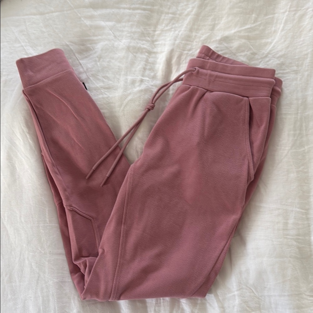 Alphalete fitted Pink Jogger Pants